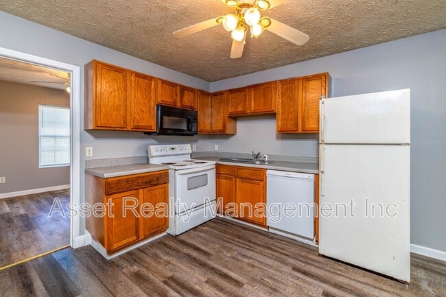 Photo - 152 Red Bud Ln