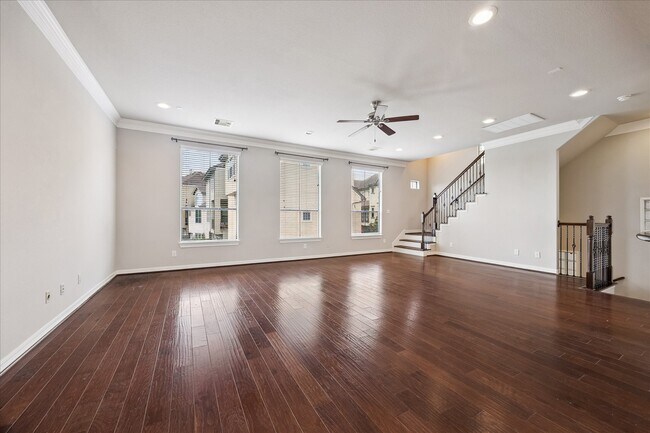 Photo - 3002 Soutine St