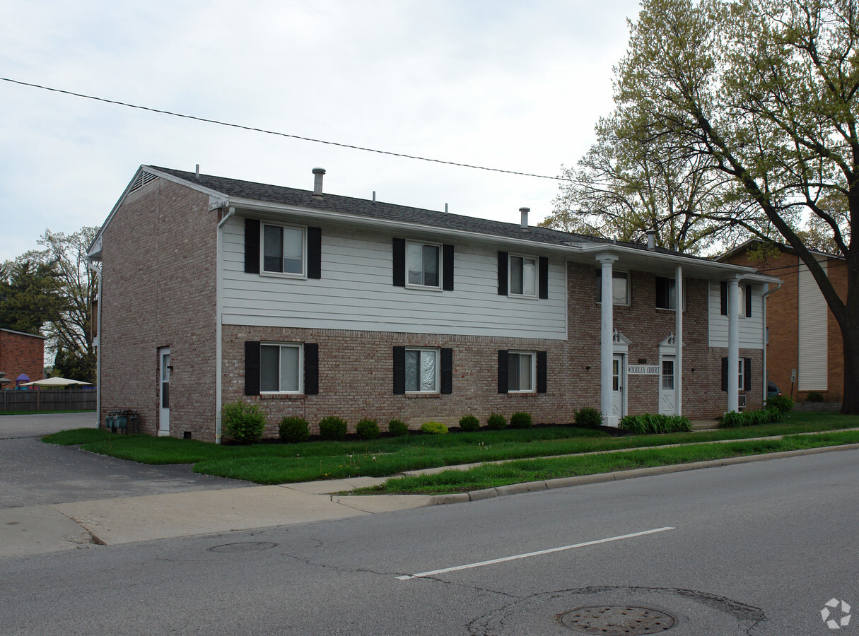 Woodley Court - Woodley Court Apartments