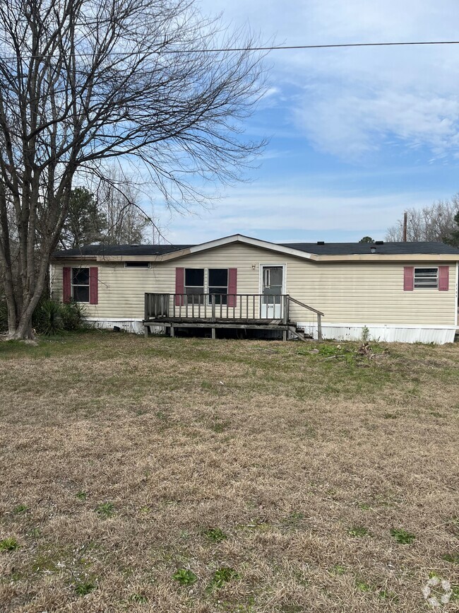 Building Photo - 2105 Leavensworth Rd Rental