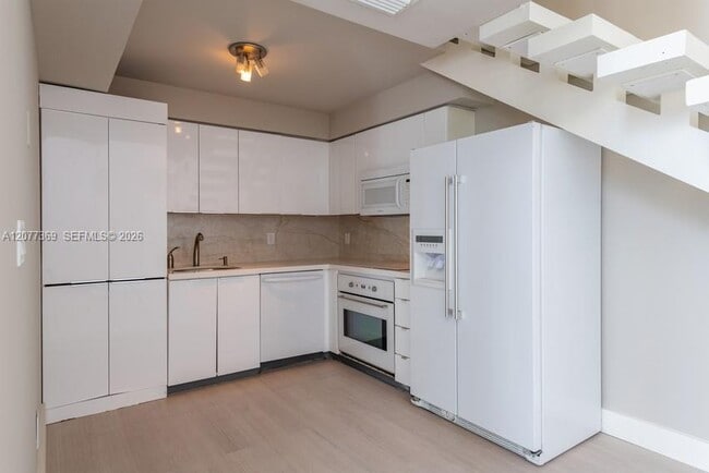 Photo - 1428 West Ave Unit 202