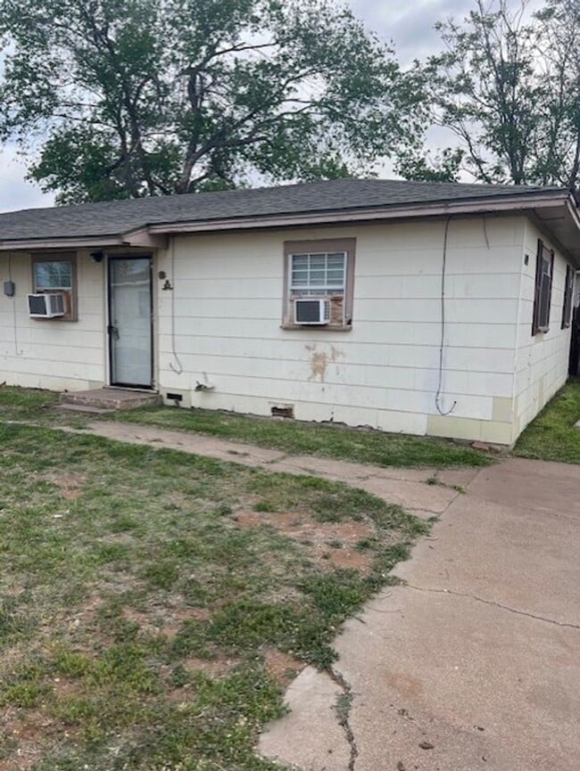 Building Photo - 1109 45th St Unit 1109 45th A Rental