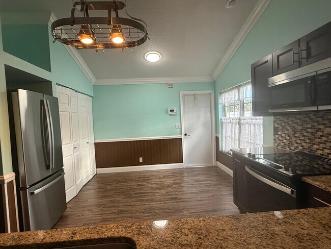 Photo - 9707 Sun Pointe Dr