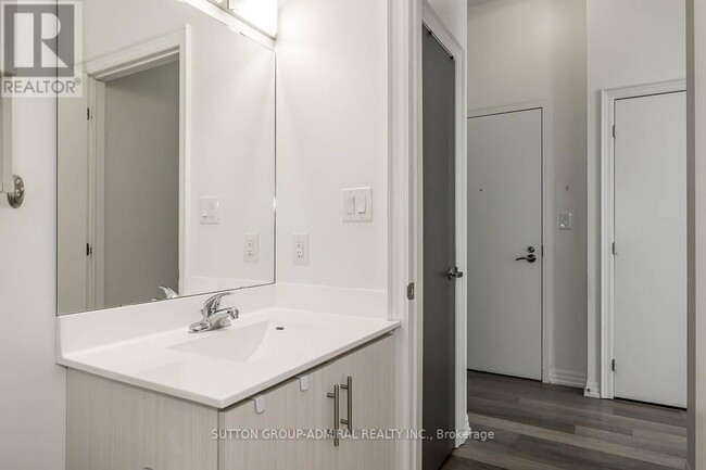 Photo - 111 Worsley St Unit PH-12