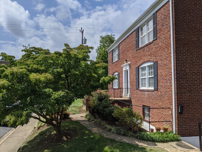 mattrevell@gmail.com - 2025 5th St S Unit 5