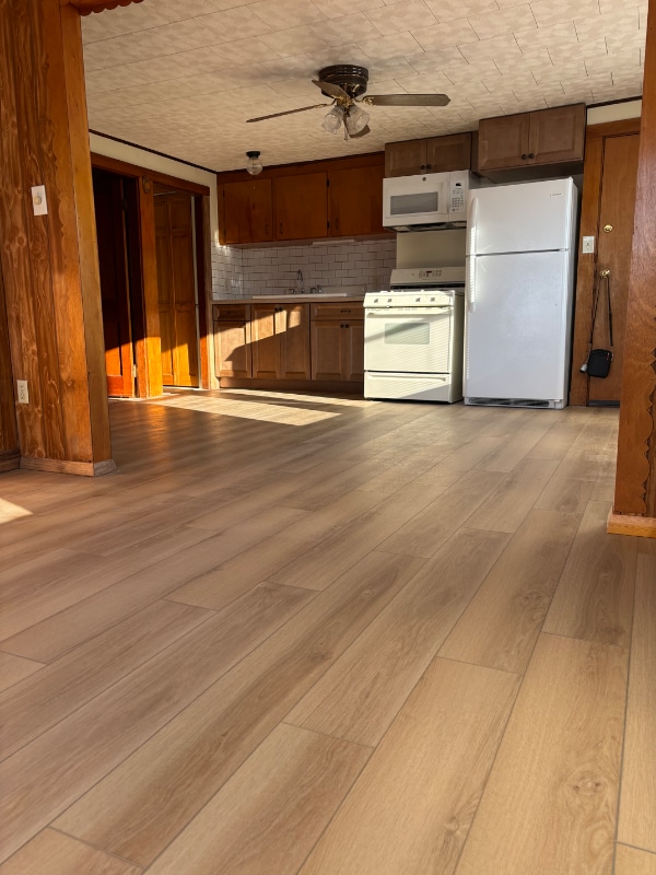 Photo - 1563 Cove Rd Unit 2W