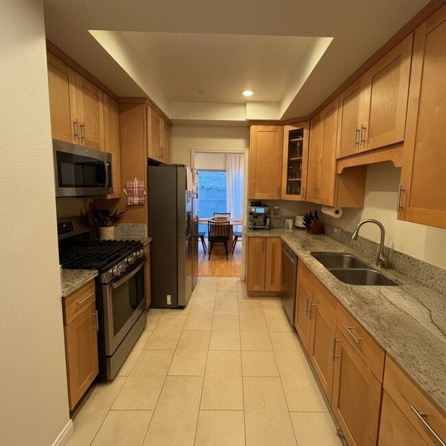 Photo - 817 10th St