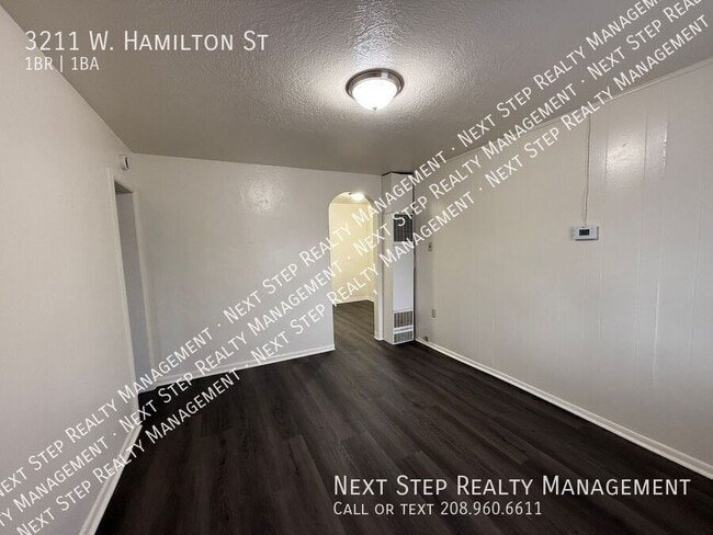 Photo - 3211 W Hamilton St