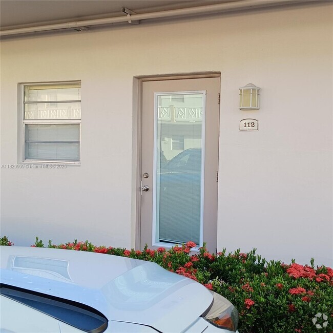 Building Photo - 5181 W Oakland Park Blvd Unit 112 Rental