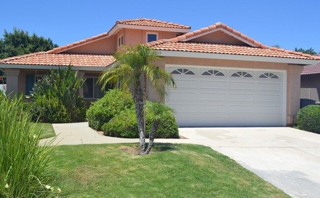 Building Photo - Beautiful 3 Bedroom/2 Bath Home Orange Cre...