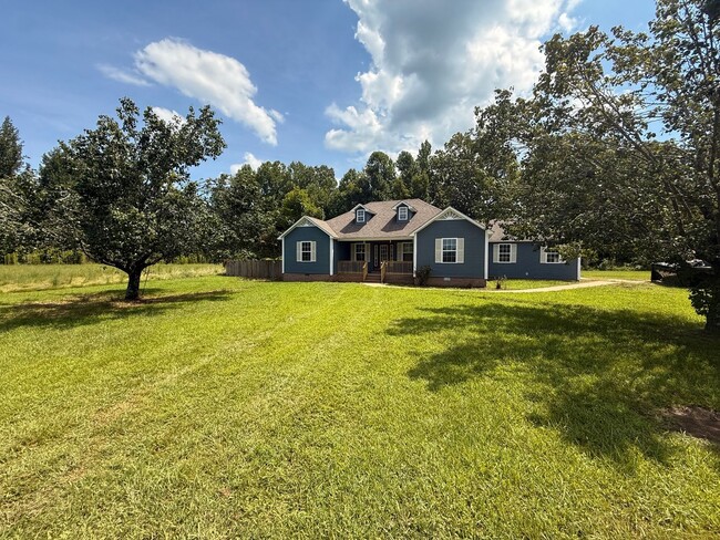 Photo - 418 Charles Ward Way