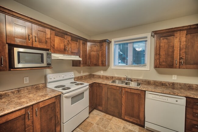 Photo - 13 Sumac St Unit Basement