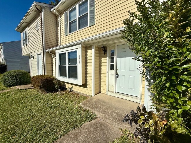 Building Photo - *** RENT READY!! Newly remodeled townhome! ALL Laminate.