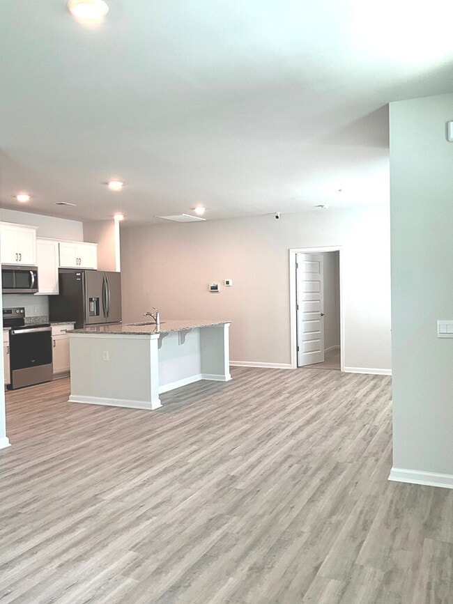 Photo - Elegant Living in Westbrook @ Savannah Quarters