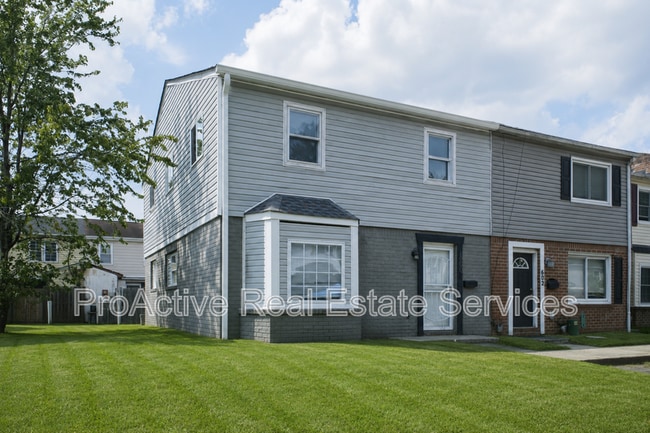 Building Photo - 600 Harbour N Dr