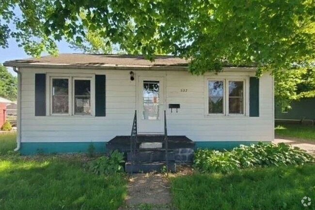 Building Photo - Charming 2-bedroom, 1-bathroom in the peac... Rental