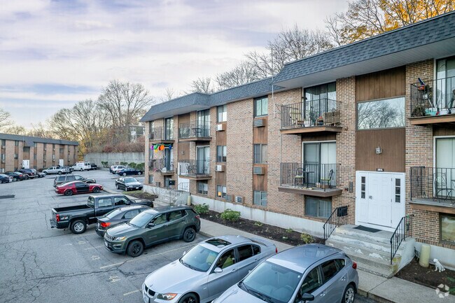 Photo - Riverview Condominiums