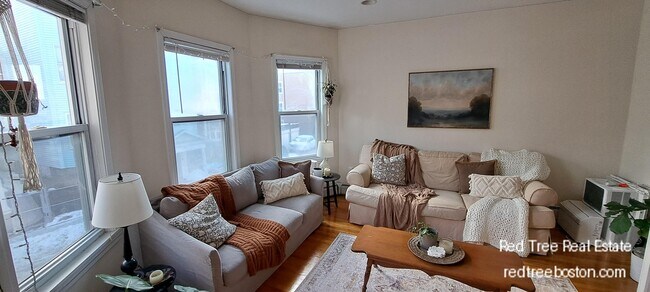 Photo - 143 Hillside St Unidad 2