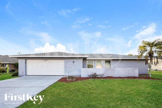 Building Photo - 3922 SE 2nd Ave