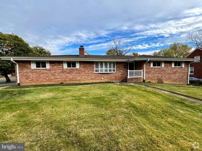 Building Photo - 3601 14th St S Rental