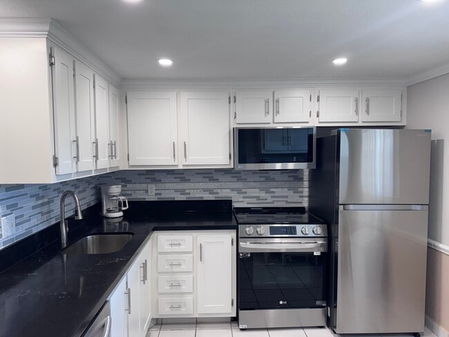 Photo - 300 NE 26th Ave Unit 4030