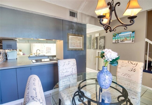 Photo - 744 Cadiz Rd