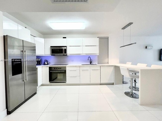 Photo - 100 Lincoln Rd Unidad 322