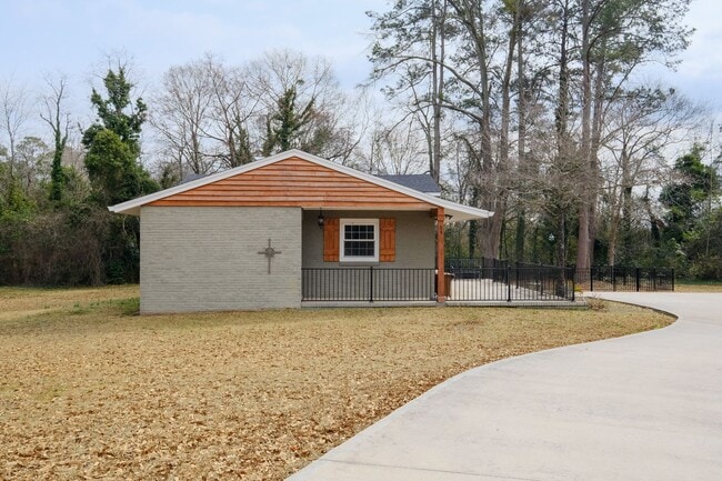 Photo - 54 Whitehead Dr