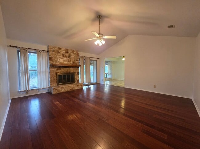 Photo - 10909 Hillside Oak Ln