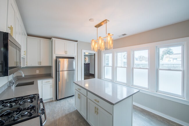 Photo - 3050 S Delaware Ave Unit A