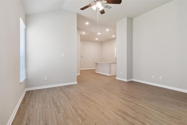 Photo - 170 Schrader Dr Unit A