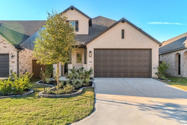 Building Photo - 7342 Lake Arrowhead Ln