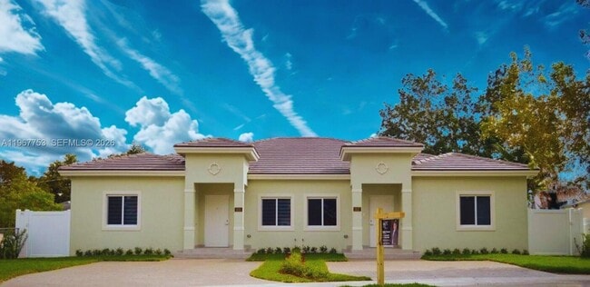 Building Photo - 1515 SW 65th Pl Unit 1515