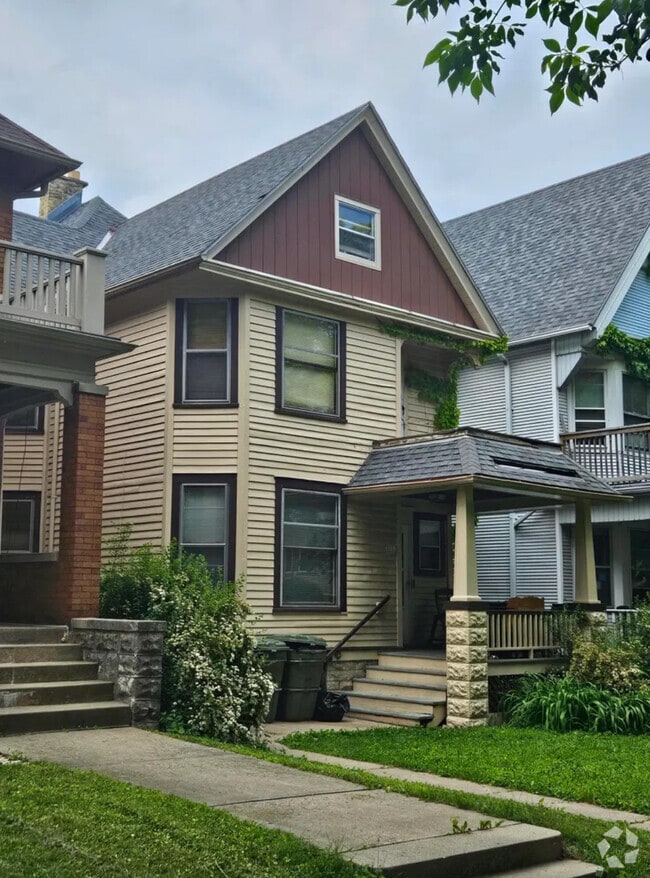 Building Photo - 2577 N Frederick Ave Rental