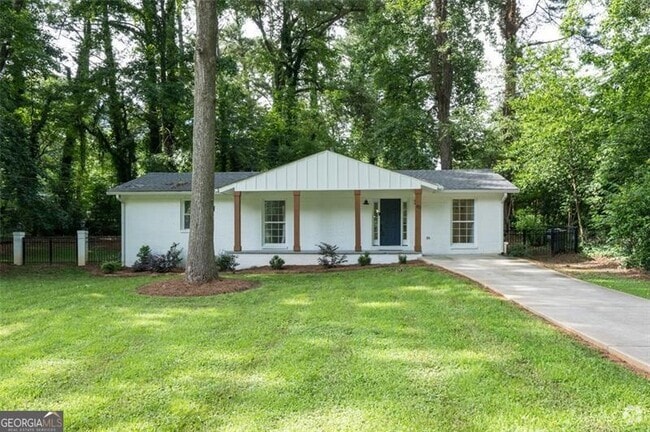 Building Photo - 83 Lucia Dr SE Rental