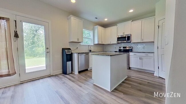 Photo - 10101 Belville Oaks Ln