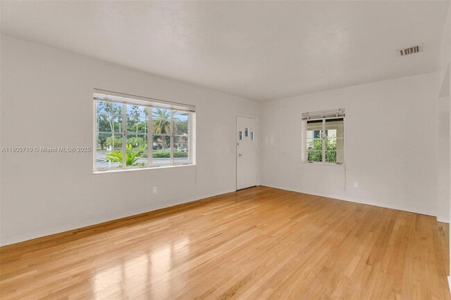 Photo - 69 NE 115th St