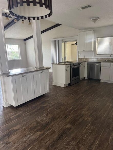 Photo - 306 Clover Dr Casa