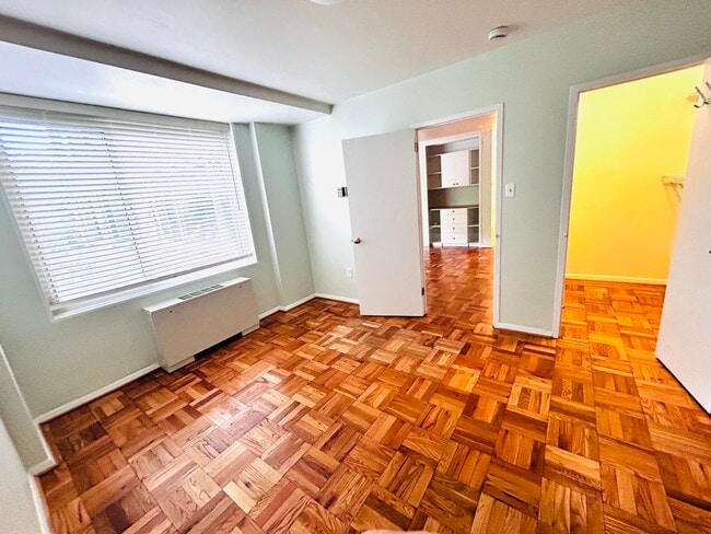 Photo - 4000 Tunlaw Rd NW Unit 312