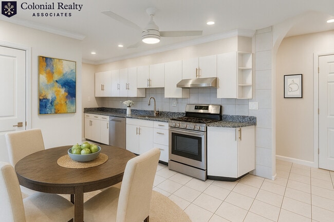 Photo - 83 Putnam St