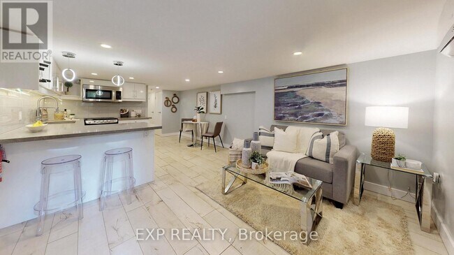 Photo - 122 Parkmount Rd