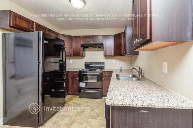 Photo - 2751 Flagstone Dr SE