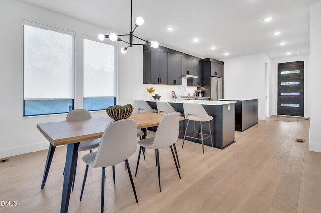 Photo - 810 Culpepper Ln