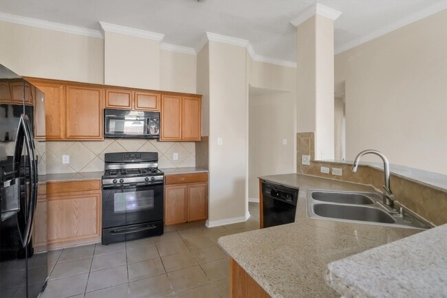 Photo - 835 Dracena Ct