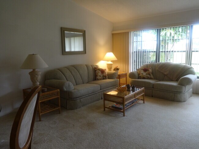 1211 Capri Isles Blvd