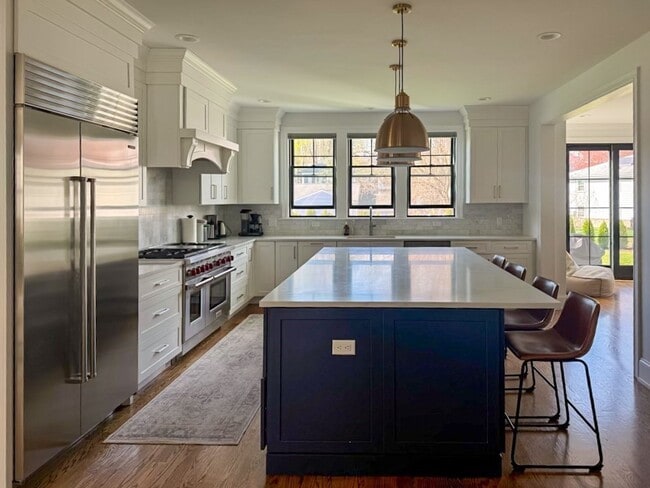 Photo - 119 Woodbine Cir