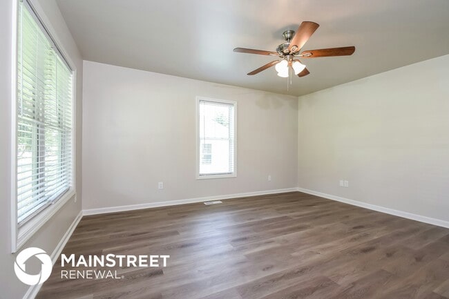 Photo - 2834 Edwards St