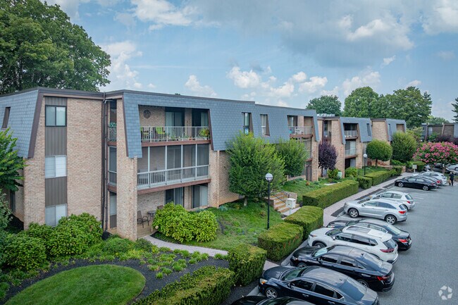 Photo - Stevenson Commons Apartments