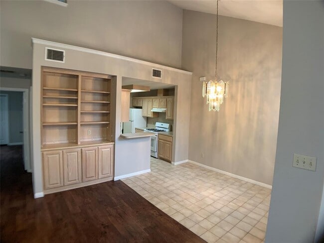 Photo - 2509 Riddle Rd