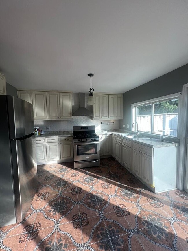 Photo - 1333 Court O